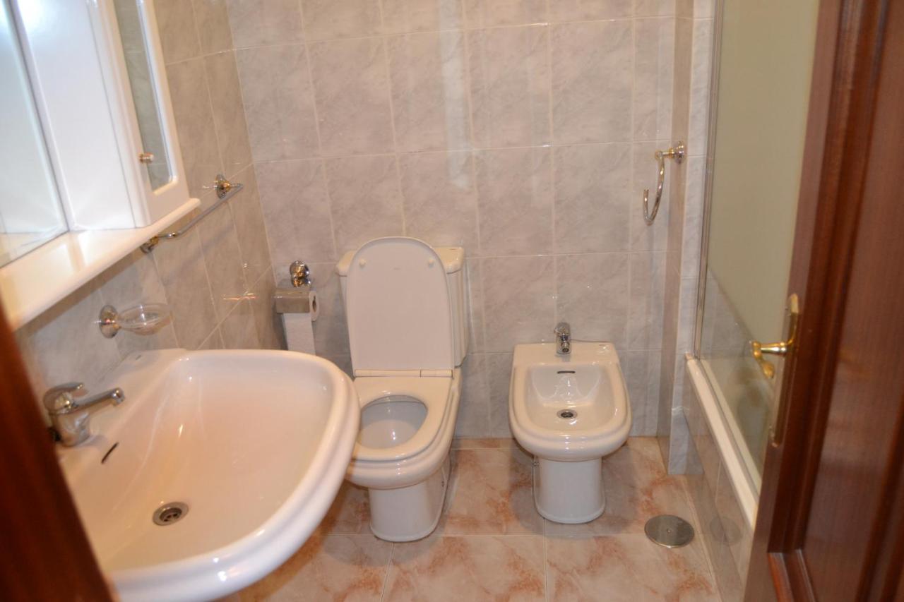 Inmoinsuas Plaza De Galicia 32 Apartment Sarria Ngoại thất bức ảnh